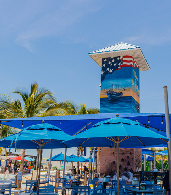 Unit 210 - Outside Dining Near Times Square, Fort Myers Beach, Florida, USA